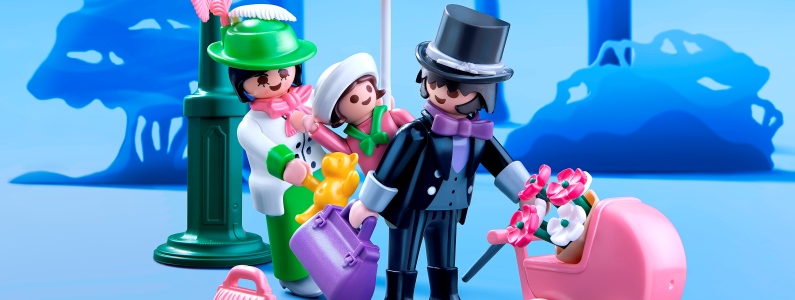 Playmobil Spielszene Vater Mutter Kind mit Kinderwagen