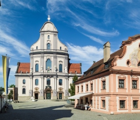 Basilika Altoetting Foto Tourismusveband Inn Salzach Hier sehen Sie die Basilika St. Anna