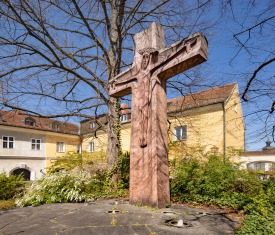 Kreuzweg Kapellplatz Altötting, Foto Tourismusbüro Altötting, Dirschl Hier sehen Sie ein Bild vom Kreuzweg