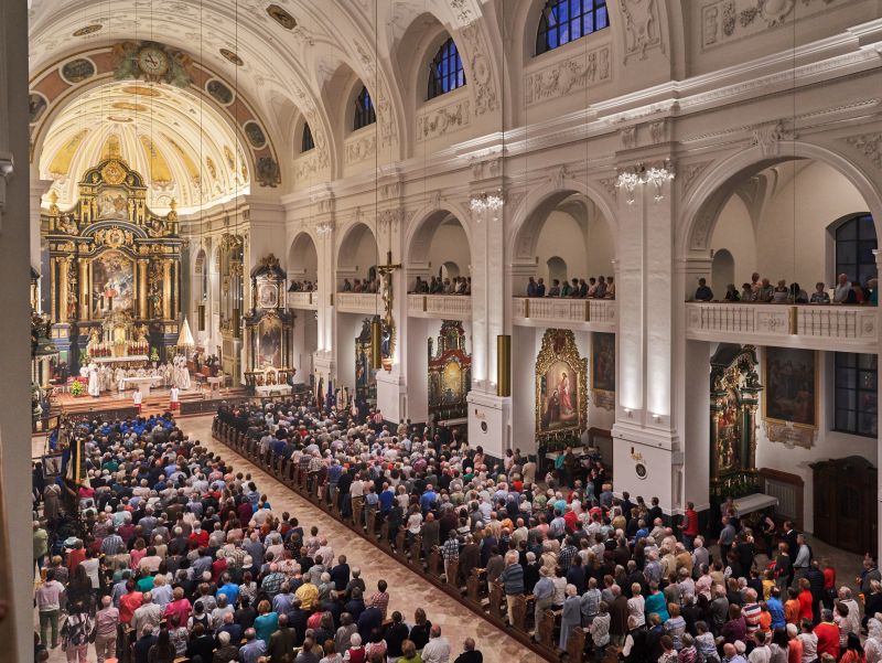 Heilige Messe in der Basilika St. Anna