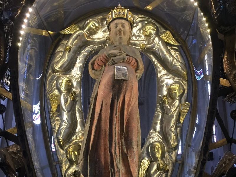 Die schwangere Madonna in der Wallfahrtskirche Bogenberg