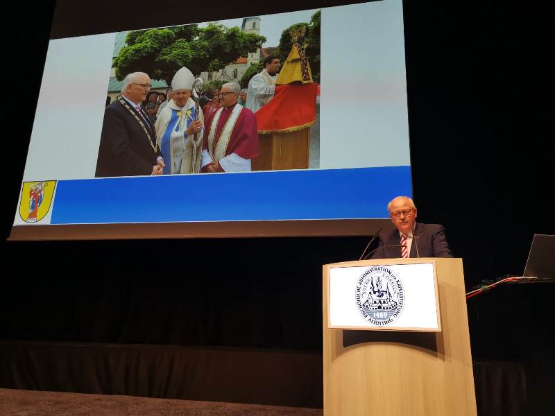 Bürgermeister Hofauer am Rednerpult