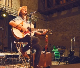 Rainer Baumgartner alias Baba Rai Foto Rainer Baumgartner Hier sehen Sie Rainer Baumgartner mit Gitarre