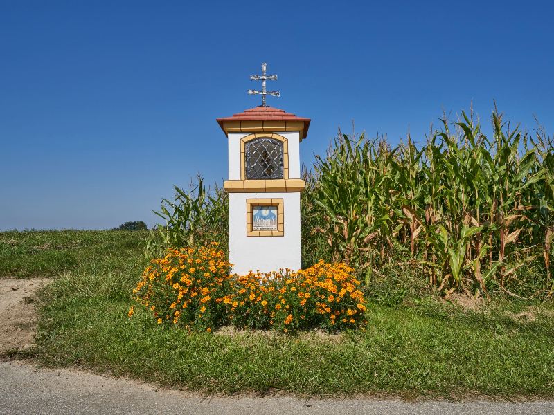 Hier sehen Sie einen Bildstock auf dem Rupert Pilgerweg 