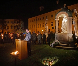 Stadt Altötting, Volkstrauertag 2025, Foto: Konrad Heuwieser