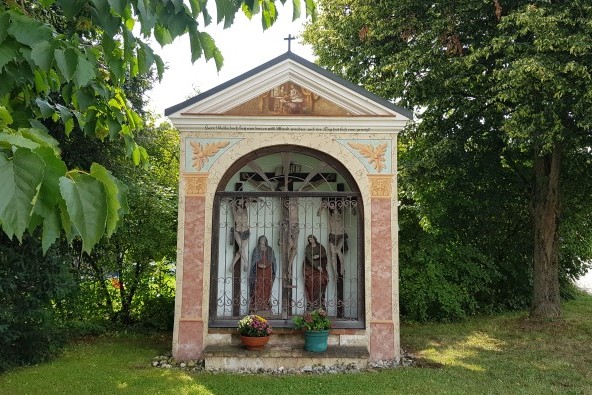 Ein Bild der kleinen Eschbachkapelle in Altötting.
