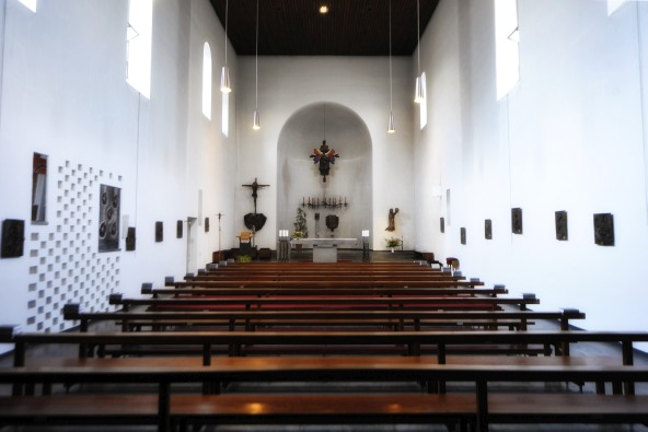 Eine Innenaufnahme der Franziskushauskirche in Altötting.