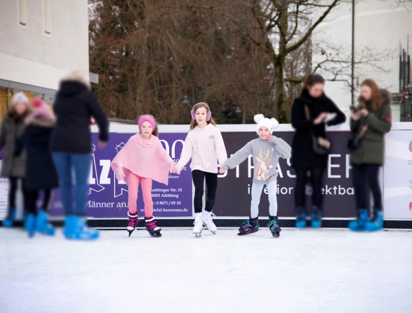 Eisbahn in Altötting am Zuccalliplatz