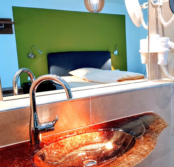 Hier sehen Sie ein Zimmer vom Hotel Plankl in der Innenansicht