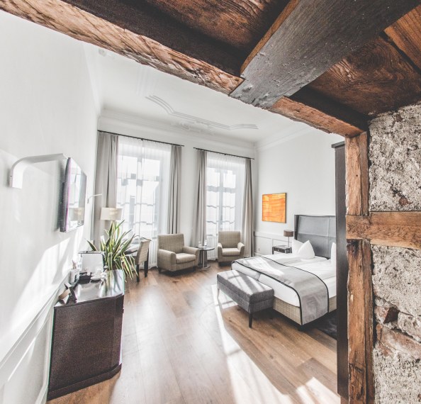 Hier sehen Sie die Zimmeransicht im Münchner Hof in Altötting