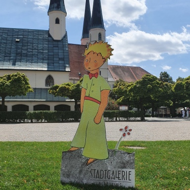 Der kleine Prinz Kapellplatz Altötting, Foto Tourismusbüro Altötting Der kleine Prinz am Kapellplatz