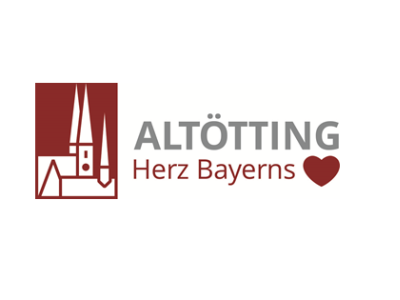 Logo Tourismusbüro Altötting Das Logo des Tourismusbüro Altötting, Zwei Kirchensilhouetten auf rotem Hintergrund mit Schriftzug Altötting Herz Bayerns.
