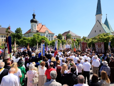 Pilger am Kapellplatz