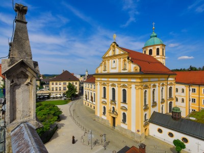 Außenaufnahme der barocken Kirche St. Magdalena. 