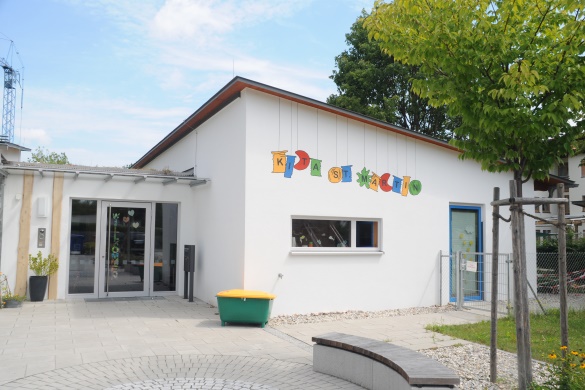 kindertagesstaette-sankt-martin-altoetting-foto-stadt-14-585x390 kindertagesstaette-sankt-martin-altoetting-foto-stadt-14-585x390