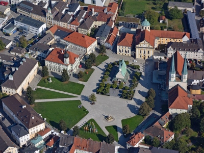 Klostermarkt, Altötting, Kapellplatz, Bild Stadt