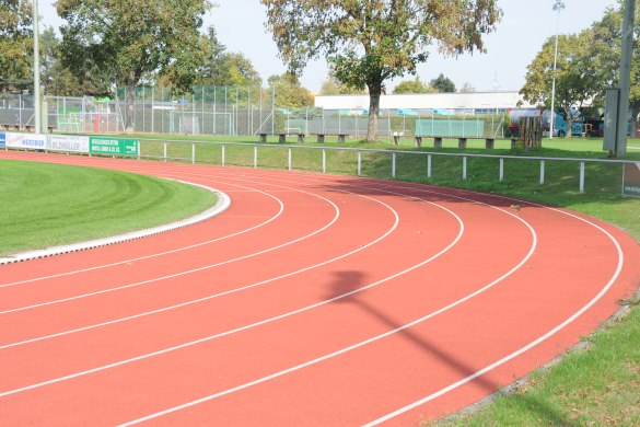 ludwig-kellerer-stadion-sportplatz-altoetting-foto-stadt-13-585x390 ludwig-kellerer-stadion-sportplatz-altoetting-foto-stadt-13-585x390