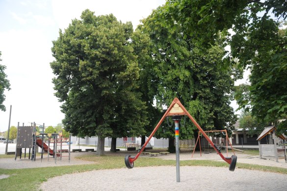 spielplatz-altoetting-anorganaplatz-dultplatz-foto-stadt-585x390 spielplatz-altoetting-anorganaplatz-dultplatz-foto-stadt-585x390