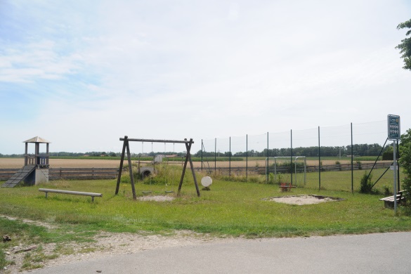 spielplatz-altoetting-unterholzhausen-foto-stadt-585x390 spielplatz-altoetting-unterholzhausen-foto-stadt-585x390