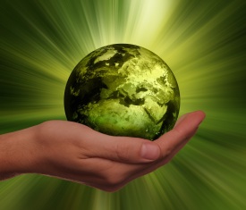 Stadt Altötting, Nachhaltigkeit, grüne Erde in Hand, Foto: Pixabay